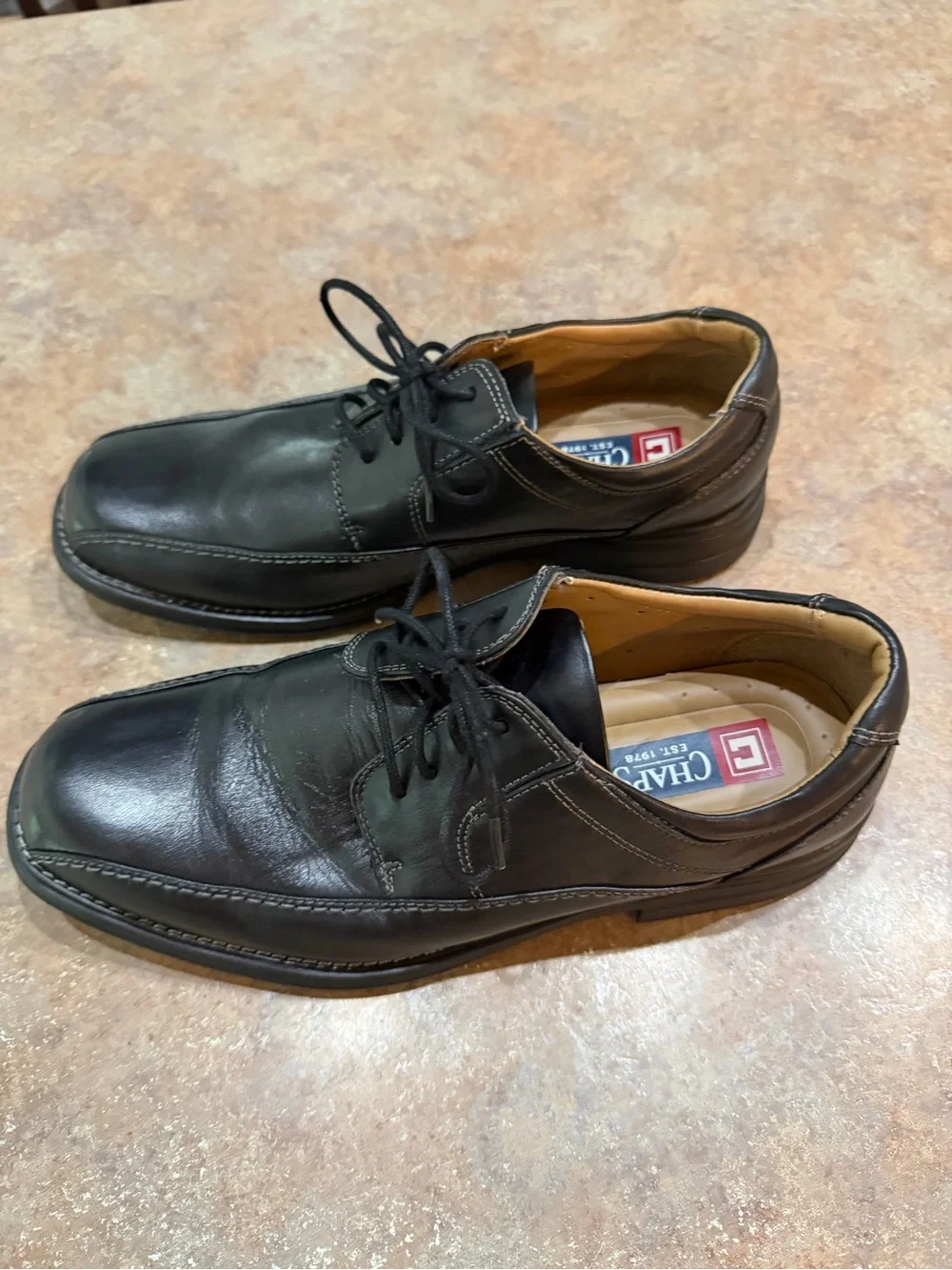 Men's Chaps Dress Shoes. Size 8.5